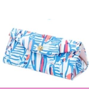 Lilly Pulitzer Red Right Return Sunglass Case NWOT RARE!